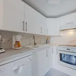 Santa Barbara-11 By Interhome *