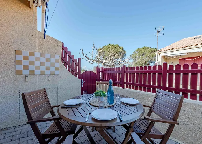 Santa Barbara-11 By Interhome